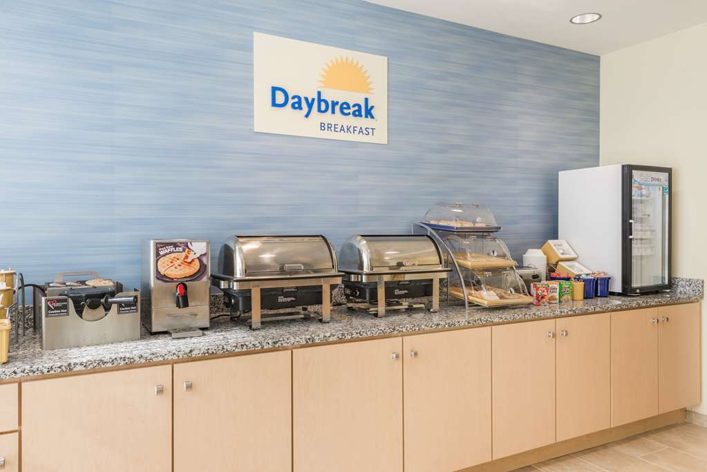 Days Inn By Wyndham Cadiz מתקנים תמונה